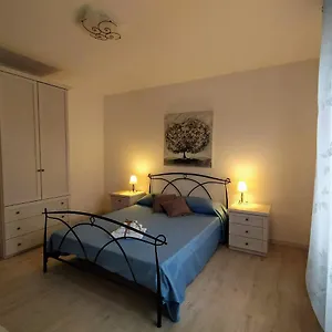 Bed & Breakfast Mare Chiaro-guest House