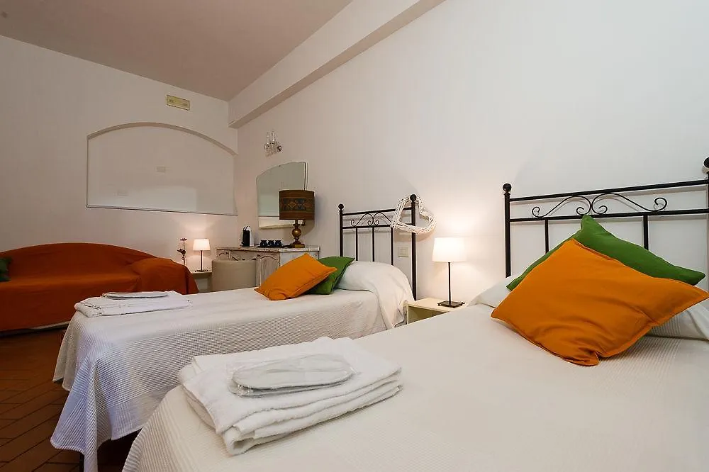 Bed and Breakfast Cosy House Florencia 3*,